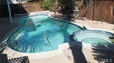 Private back yard pool & spa