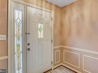 17 Bentridge Ct, Potomac, MD 20854