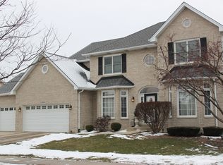 1166 Hancock St, Carol Stream, IL 60188
