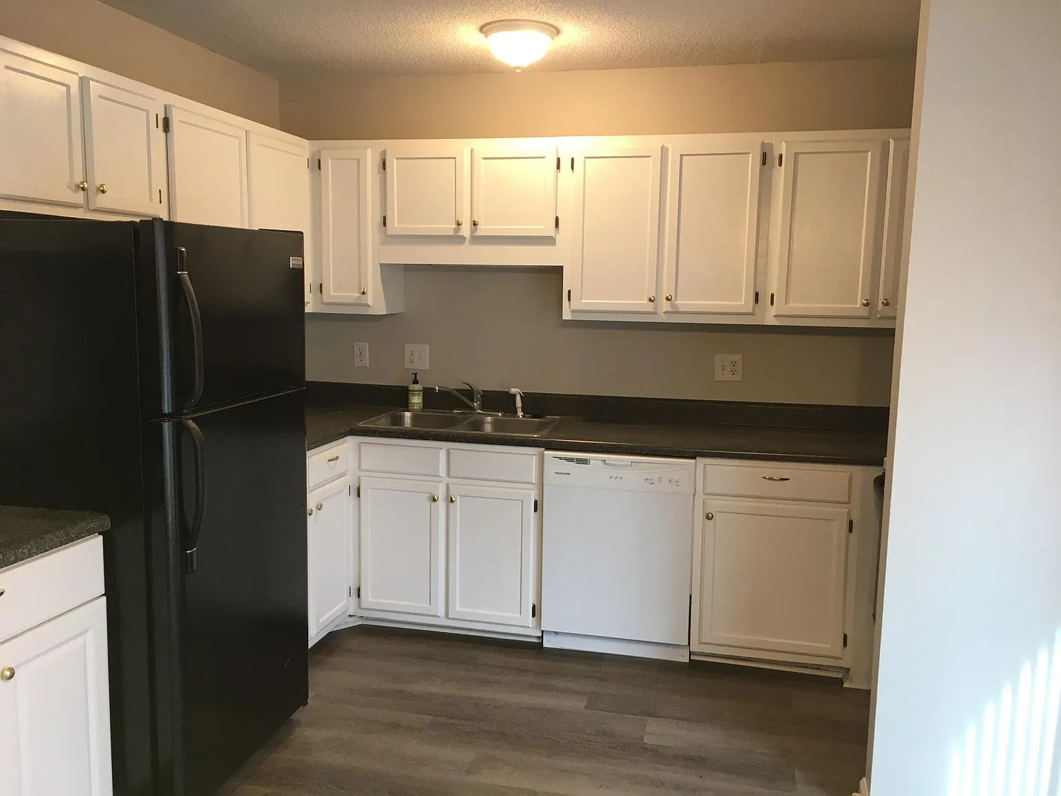 6832 Ray Road — Photo 3