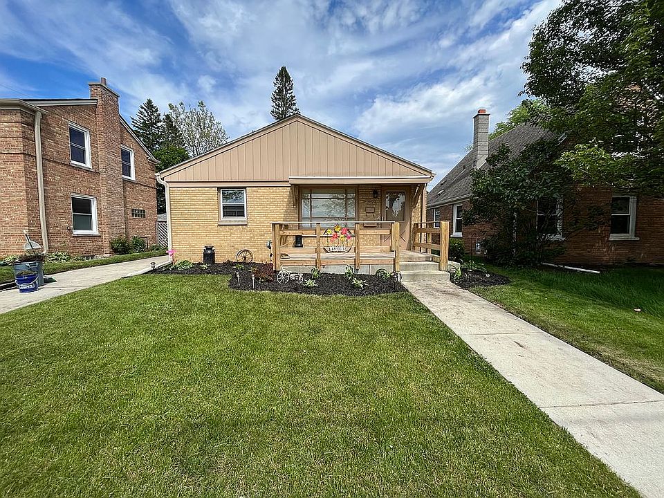 2nd image of 2717 Ashland Ave
