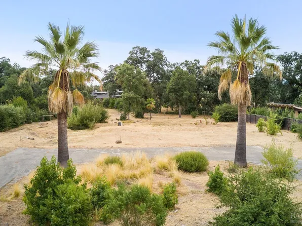 210 Sylvia Drive, Glen Ellen, CA 95442