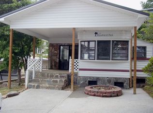 569 Flamingo Cir, Townsend, TN 37882