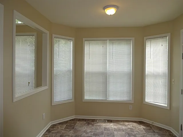 3222 Thornecreek Dr — Photo 4