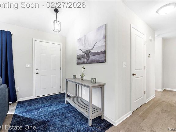 3rd image of 21464 Clark Rd