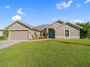 2409 Edgewater WAY, LEHIGH ACRES, FL 33936