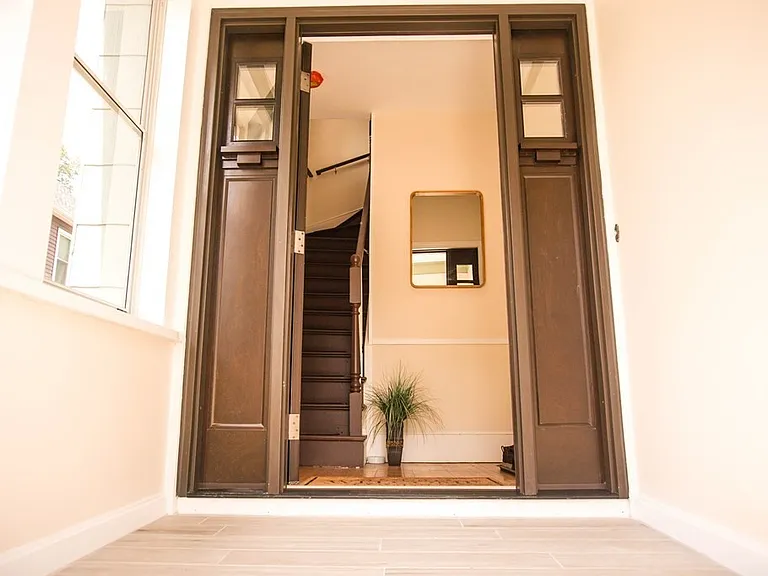 65 Arlington St #2 — Photo 1