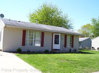 3213 York Dr, Champaign, IL 61821