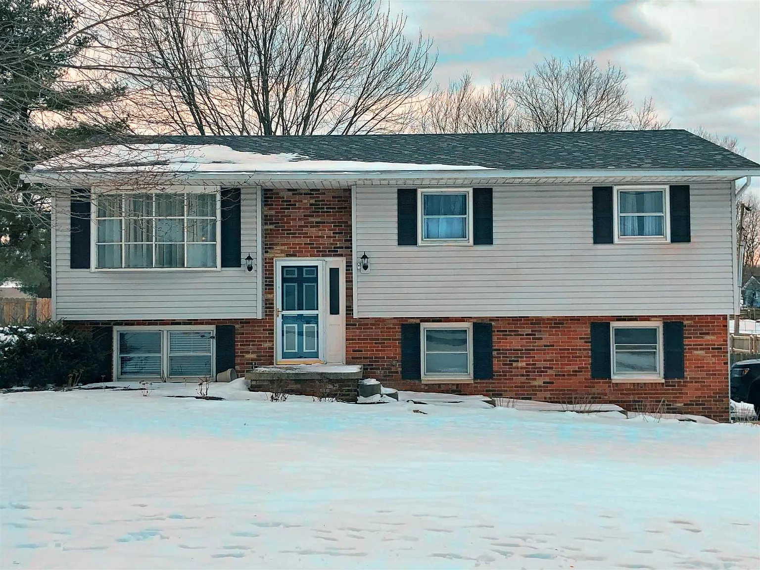 295 Bennett Rd photo 1