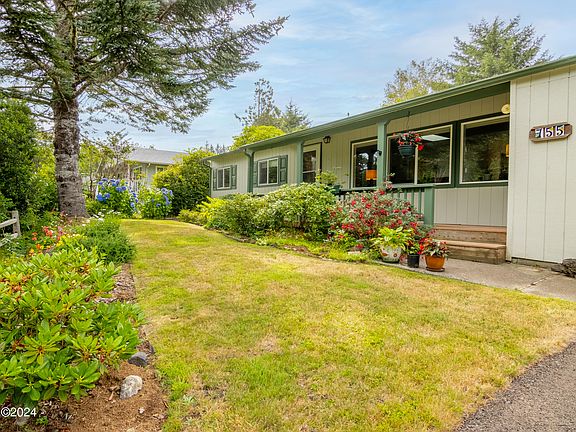 2nd image of 755 NW Kimo Ln