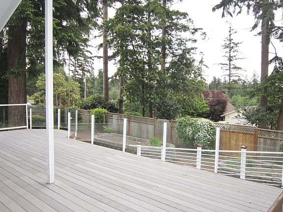 5th image of 298 Melrose Dr