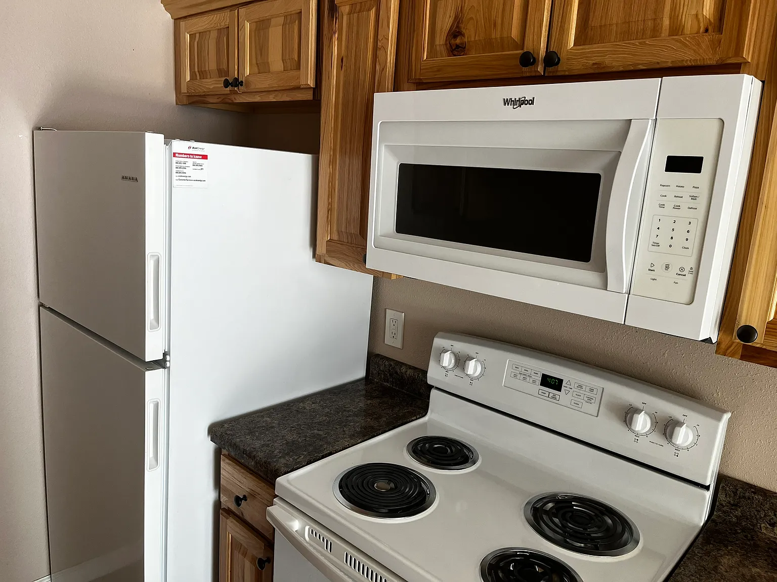Elm Drive - Loyal - 9 — Photo 2