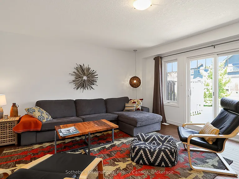 49 Silver Glen Blvd — Photo 11