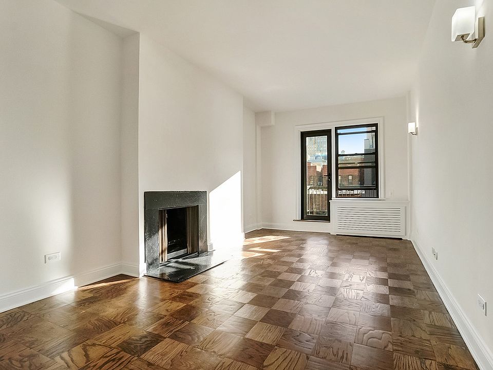 2nd image of 235 W 22nd St #B12