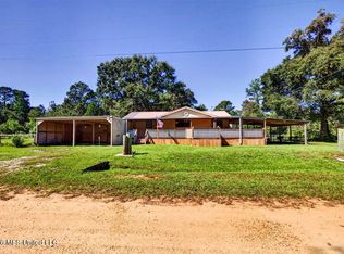 33 Gabe St, Lumberton, MS 39455