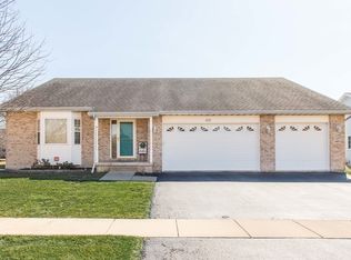 632 Hanna Ct, Dekalb, IL 60115