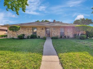 3801 Danbury Dr, Arlington, TX 76016