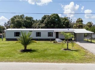 671 Bennett Ave, Labelle, FL 33935