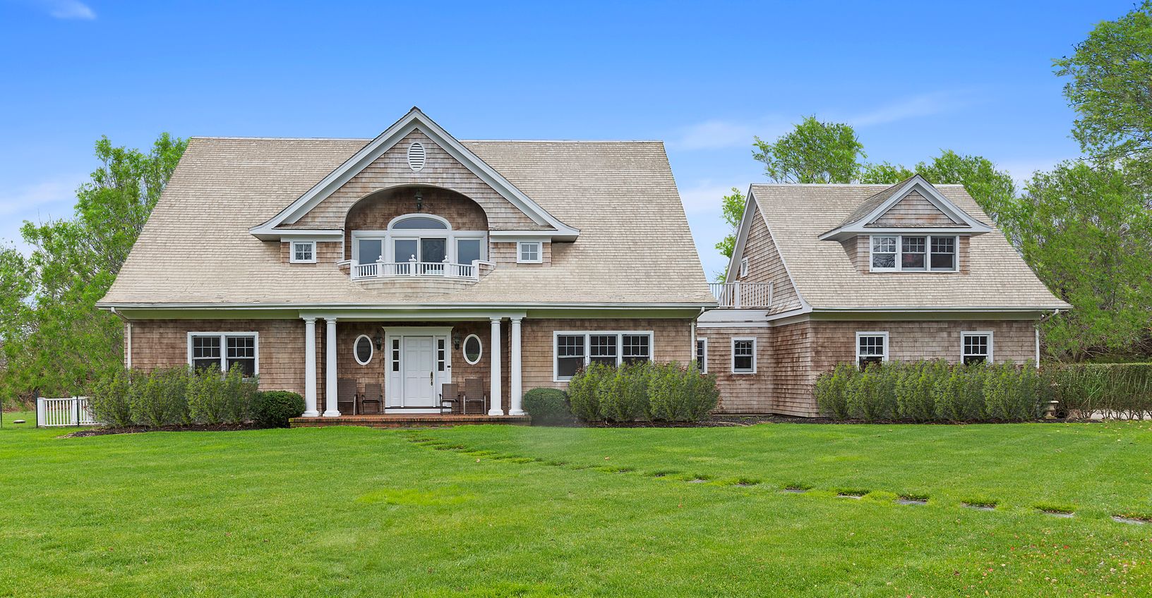  Sagaponack South Traditional Home