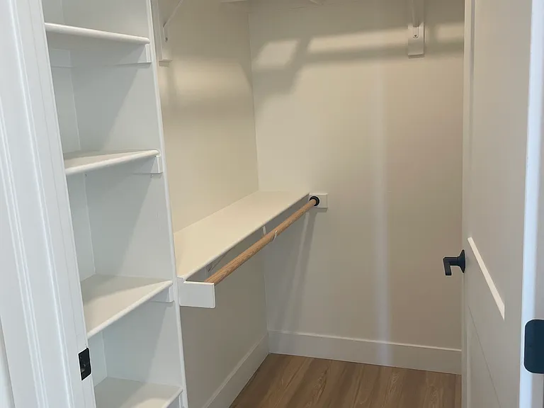 601 Park Ave W #1121 — Photo 11