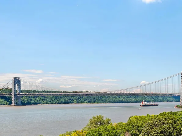 158-18 Riverside Drive West image 14 of 20