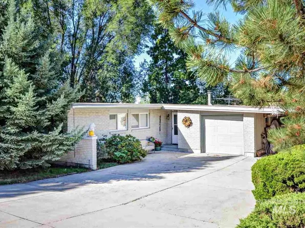 7141 W Hill Rd, Boise, ID 83714