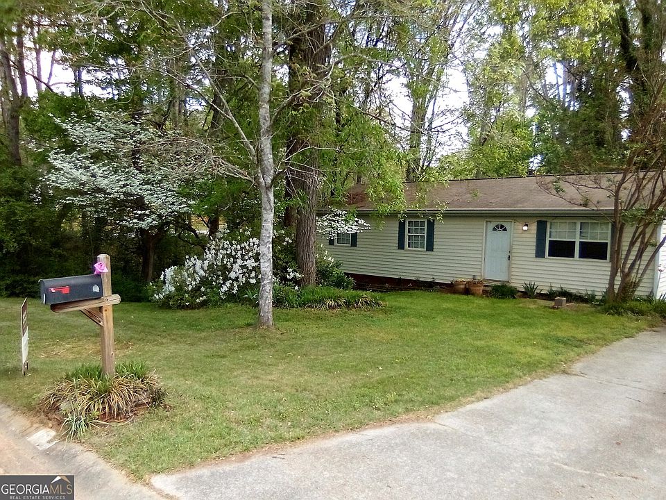 1st image of 1698 Stag Ct NW