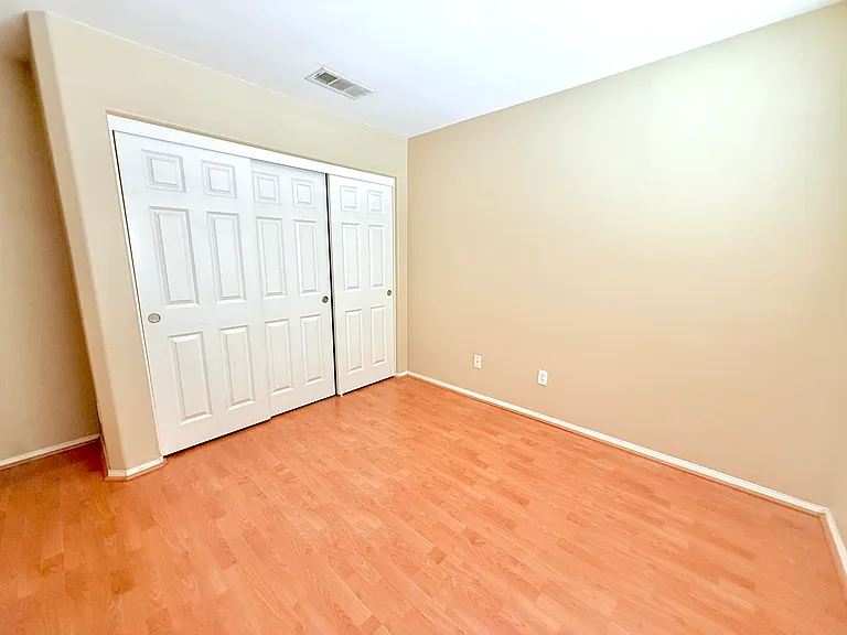 25911 Sandstone Ln — Photo 16