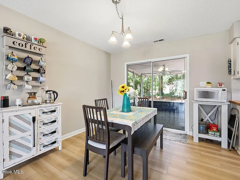 552 Swansboro Loop Rd — Photo 11