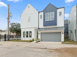 8917 Sunshine Laverne Ln, Houston, TX 77080