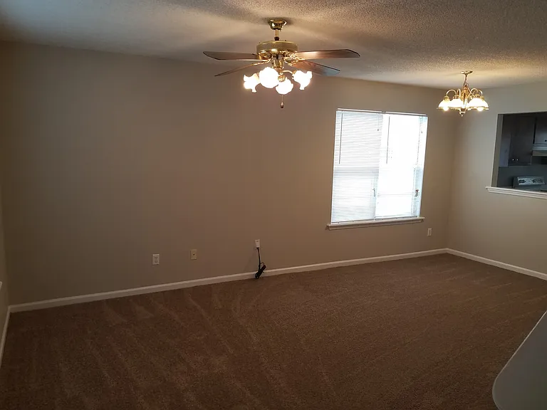 342 Brookfield Rd — Photo 2