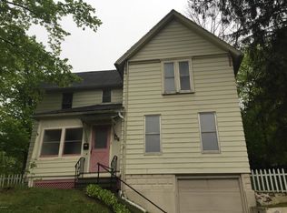 2 Lebanon Ave, Pittsfield, MA 01201