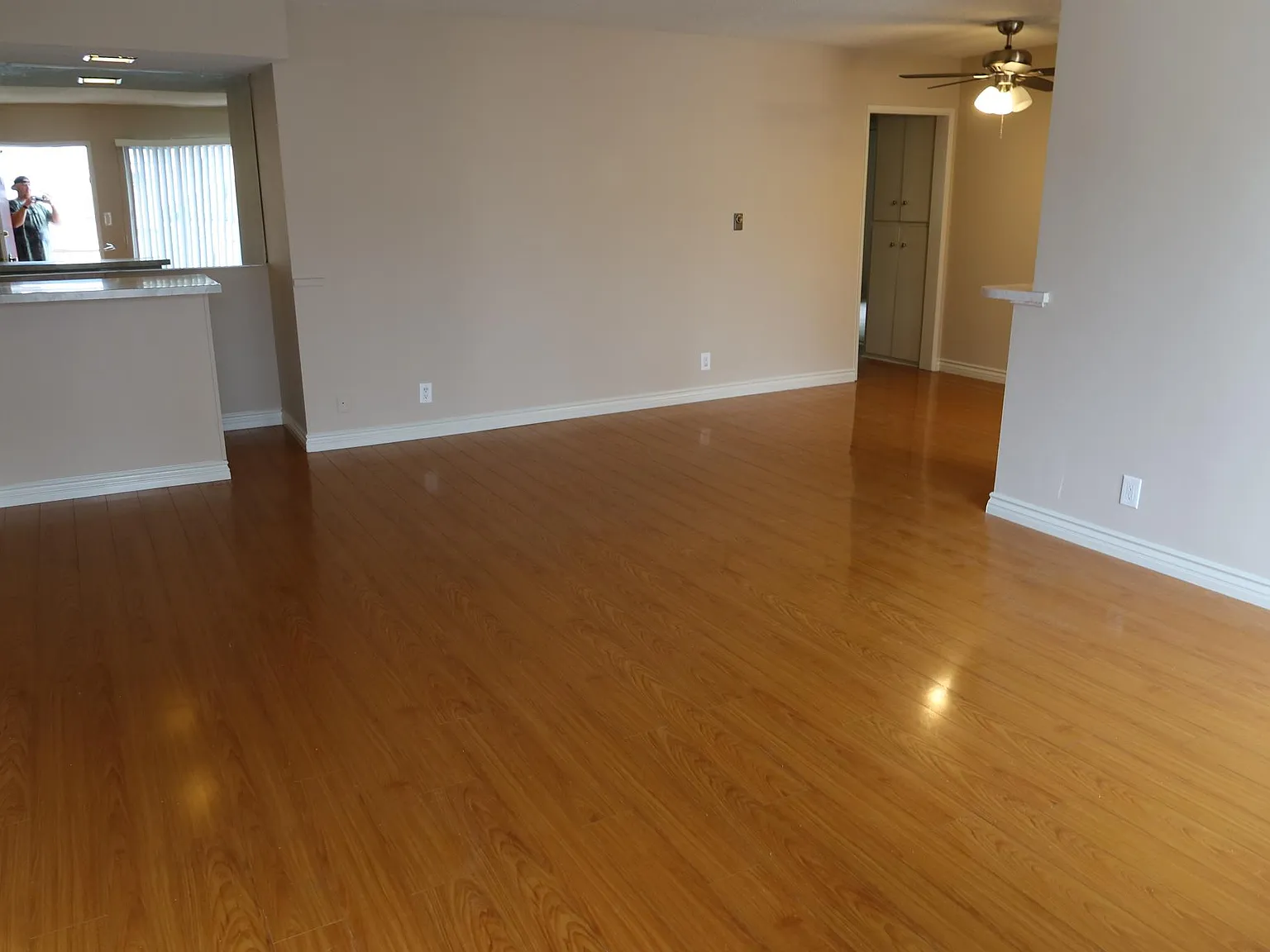 2 bed, 1100 sqft, $2,990 — Photo 2