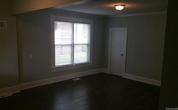 4th image of 806 Cadillac St