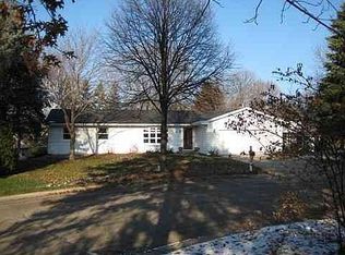 22 Greenhaven Cir, Madison, WI 53717