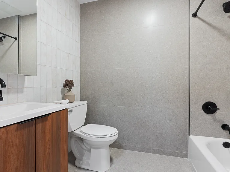 148 Beach 116 St #802 — Photo 4