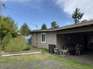130 N 4th St, Lakeside, OR 97449