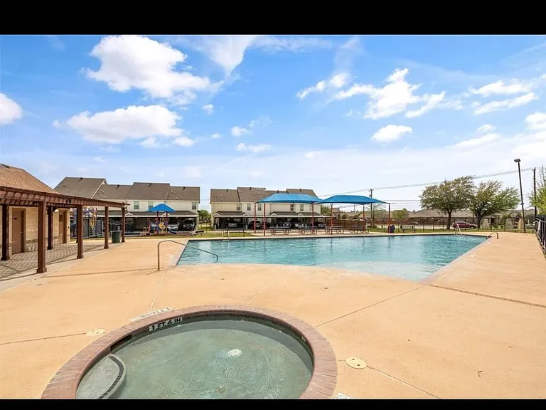 5624 Giddyup Ln — Photo 20