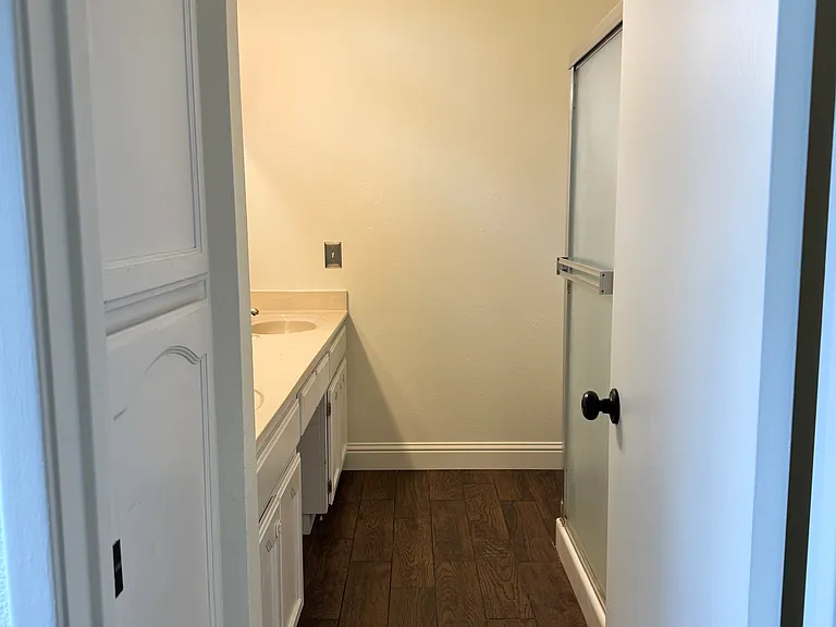 16920 Yvonne Dr — Photo 16