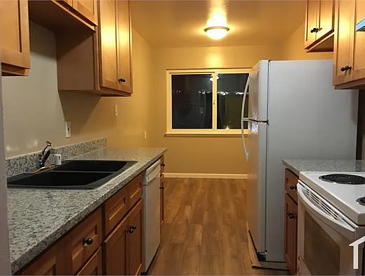 755 E Duane Ave #H — Photo 20