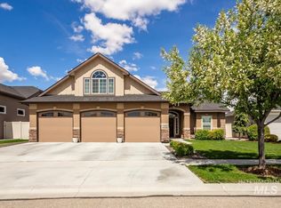 2771 E Rhyolite Ct, Nampa, ID 83686