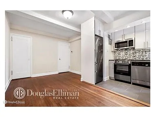 Rented by Douglas Elliman | media 4