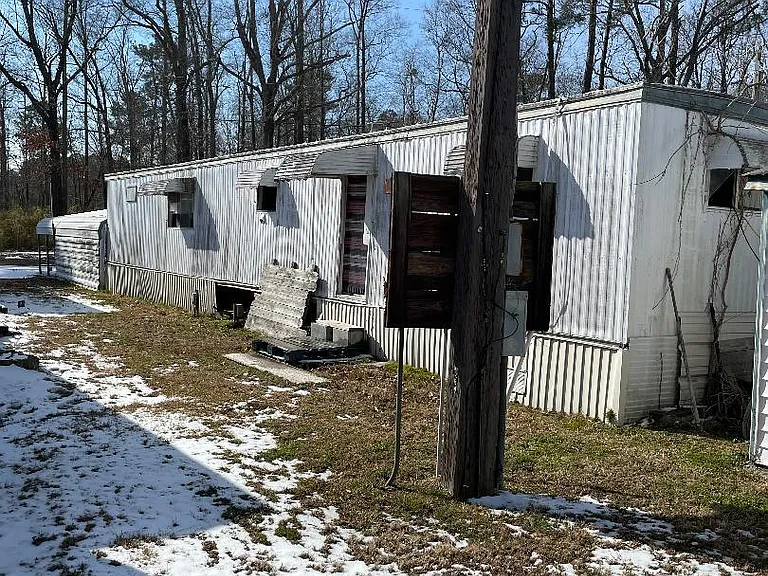 2951 Kings Hwy — Photo 9