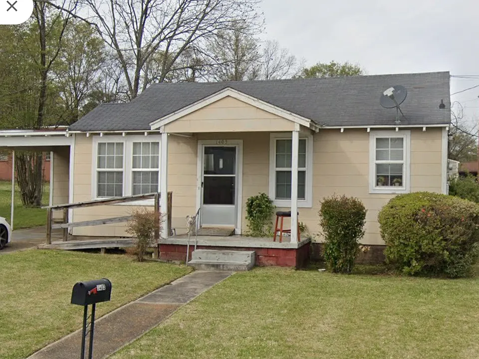 1403 13th Ave N