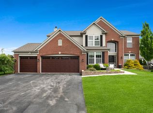 2 Marshall Ash Ct, Bolingbrook, IL 60490