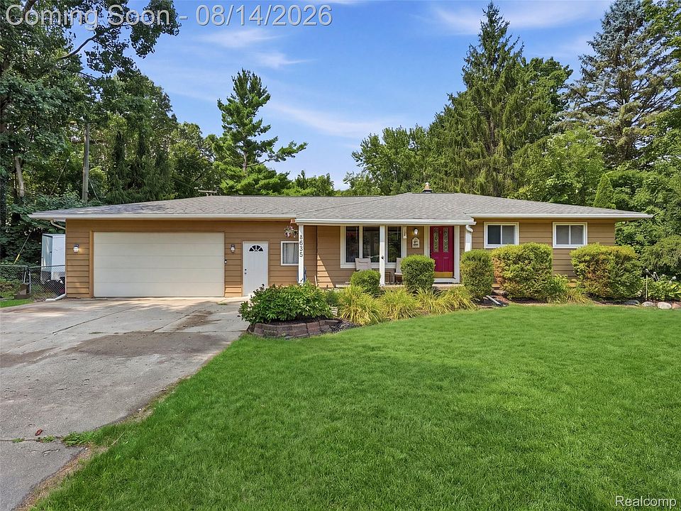 1st image of 4855 Cecelia Ann Ave