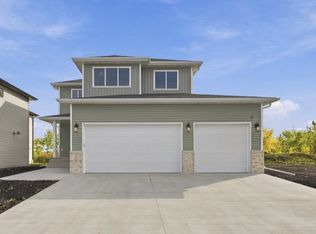 979 61st Ave W, West Fargo, ND 58078