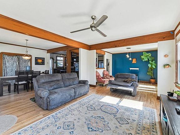 2nd image of 4931 Painters St
