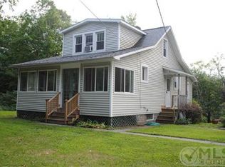 459 Old Stage Rd, Saugerties, NY 12477