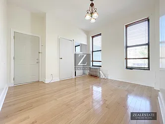 Rented by ZealEstate Group Inc